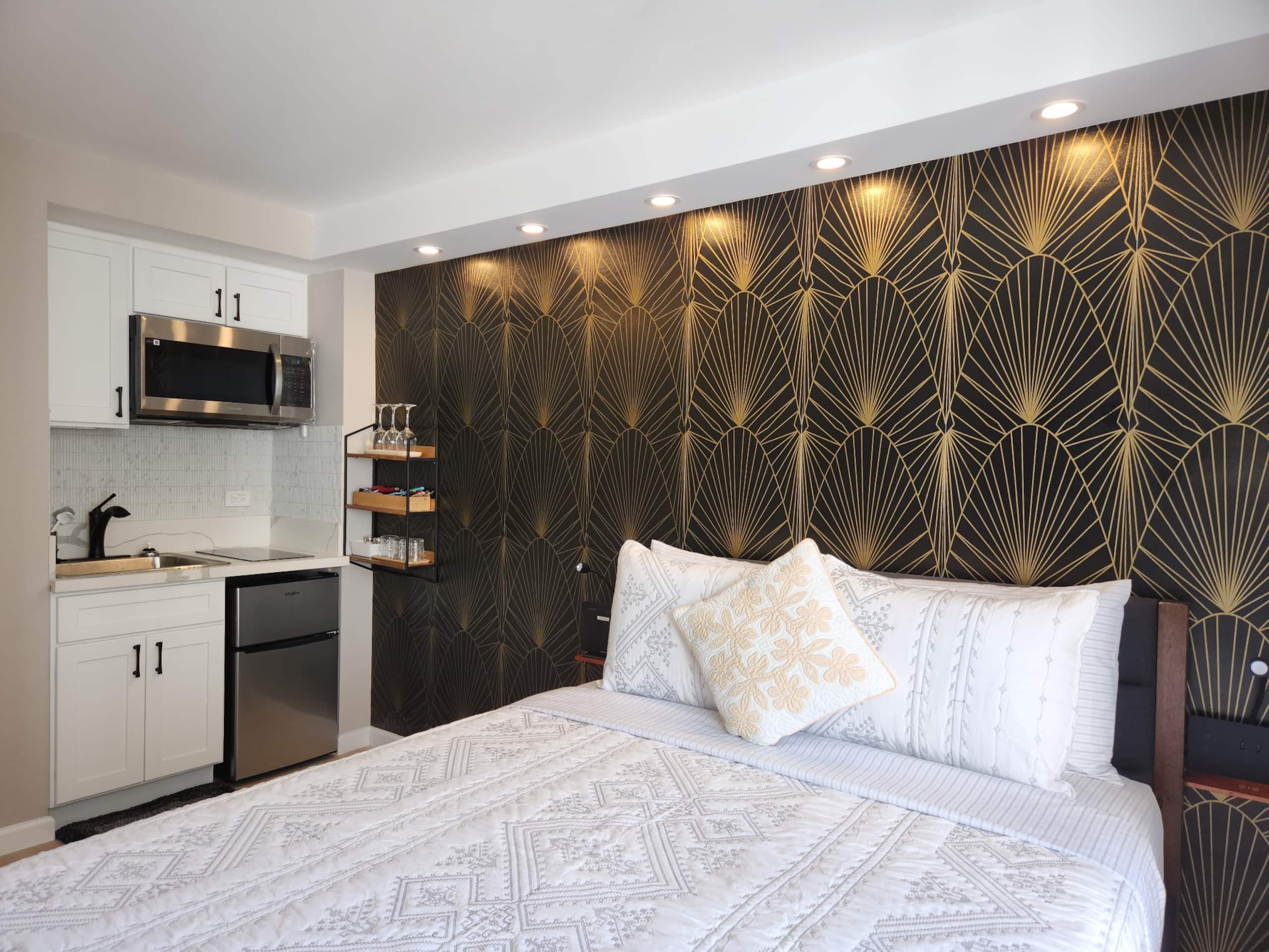 Newly Remodeled High Rise View! - Image 1