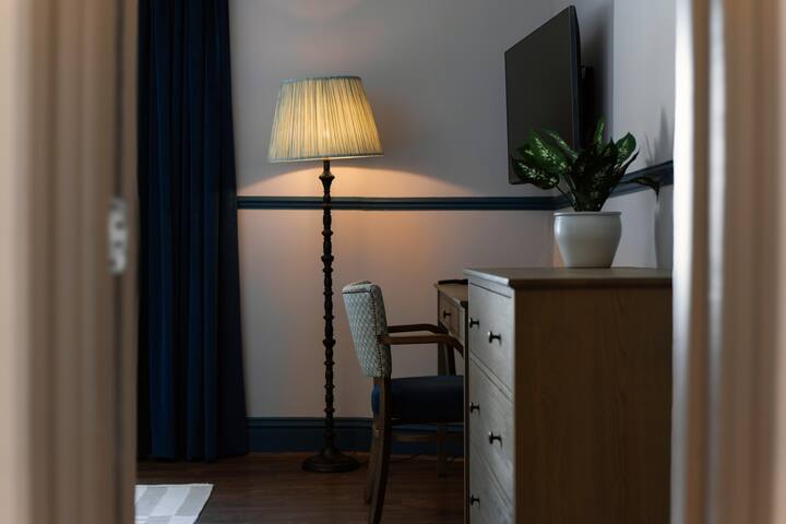 Round House Apartments – Floor 2/Banks gallery image 5