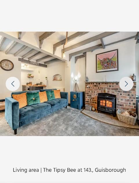 Successful Airbnb property: The Tipsy Bee at 143 in Redcar And Cleveland