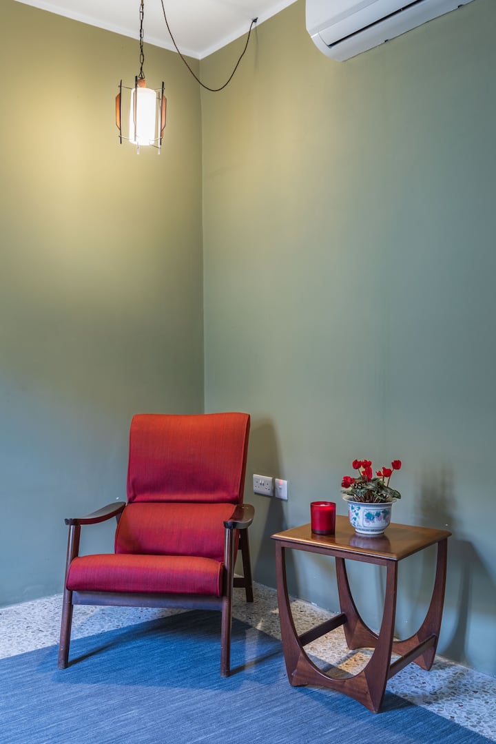 Retro Top Floor Suite By Thc - Valletta
