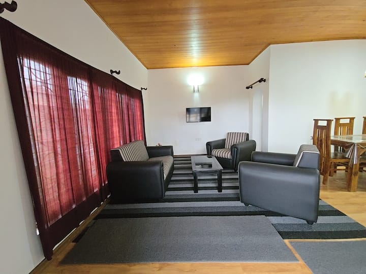 Lakmi Mountain View Villa - Nuwara Eliya