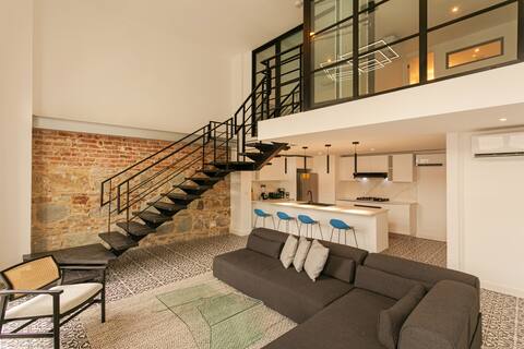 (Casco Viejo) Modern & Cozy Loft + Pool & Balcony