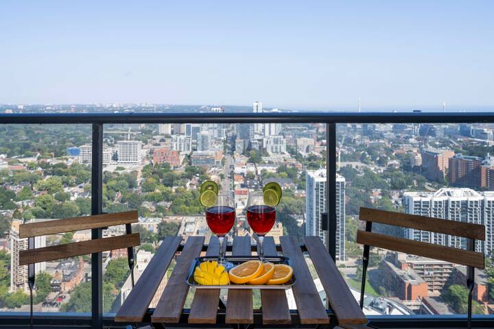 High Rise 2BR near Dundas Eaton Centre Dt Toronto gallery image 2