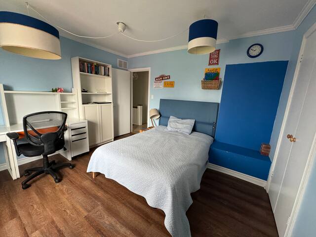 Family Home with Sauna and Hot Tub gallery image 4