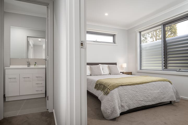 საძინებელი 3