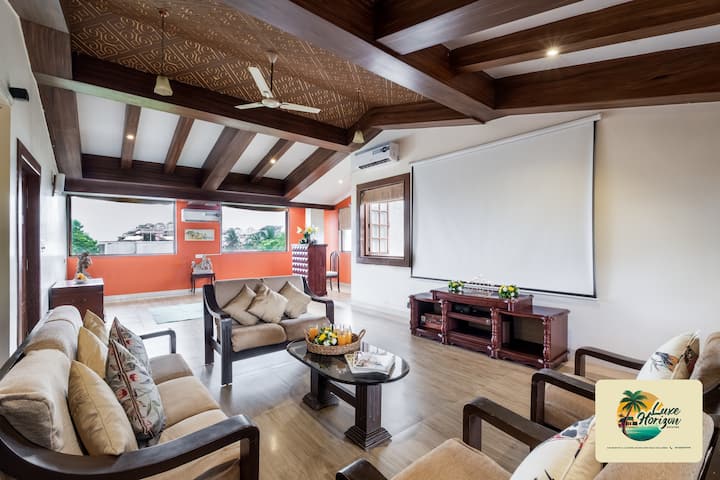 Living room image 3