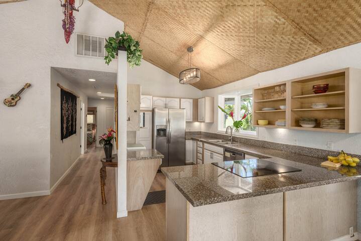 Hale Luana 4B House pool/spa/AC, STRH 2023/00001 gallery image 3