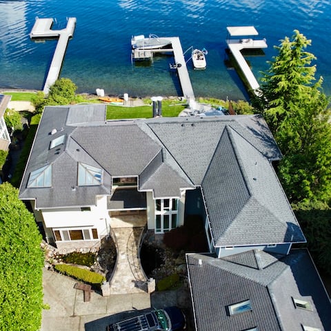 Perfect Lake Sammamish Retreat