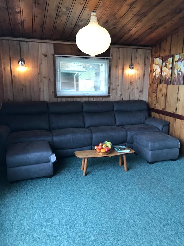 Cedarwood Lodge - Haverfordwest