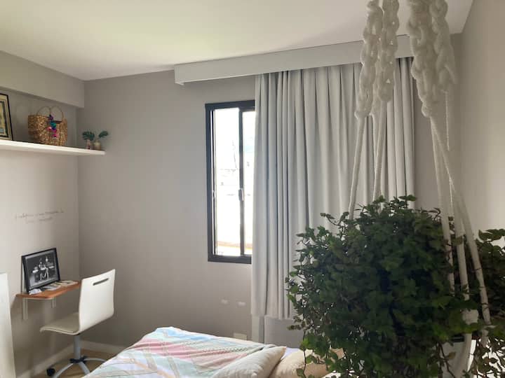 soveværelse i queensize-størrelse