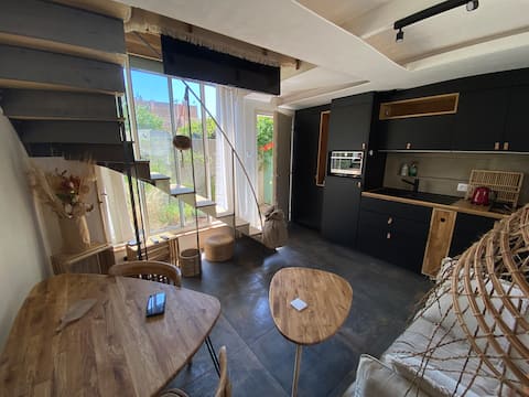 Top Airbnb: A cocoon by the sea in La Ciotat