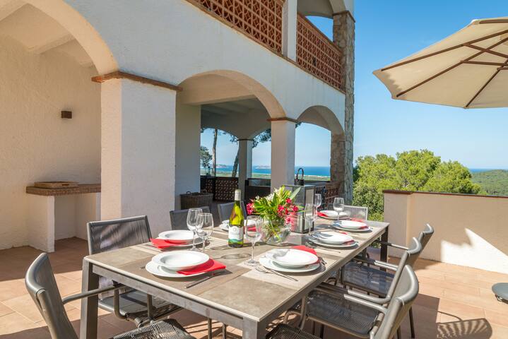 Villa met schitterend zeezicht en zwembad in Pals gallery image 5