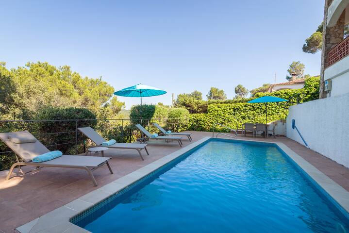 Villa met schitterend zeezicht en zwembad in Pals gallery image 3