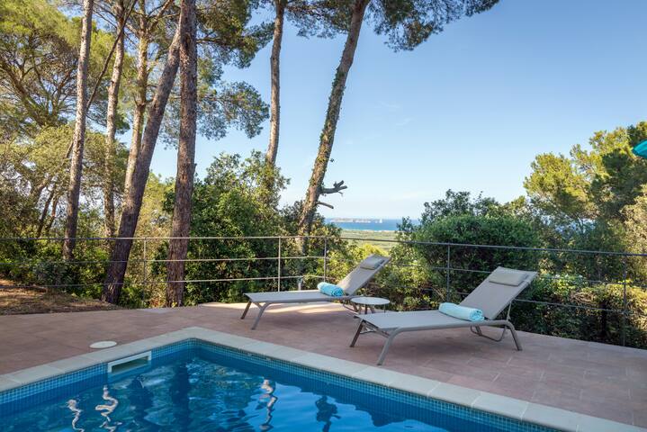 Villa met schitterend zeezicht en zwembad in Pals gallery image 2
