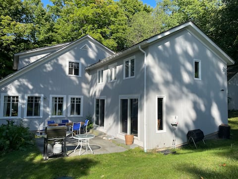 Spectacular, convenient, and plenty of room.