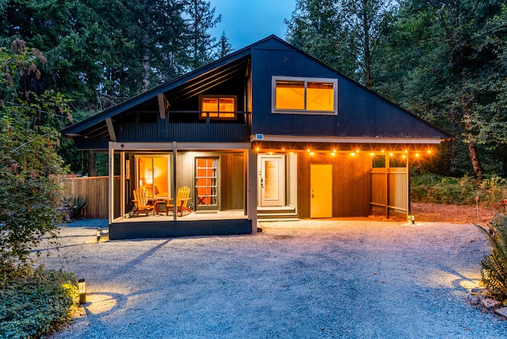 Relaxing, Private Cabin W/hot Tub Near Mt Rainier! - Ashford, WA