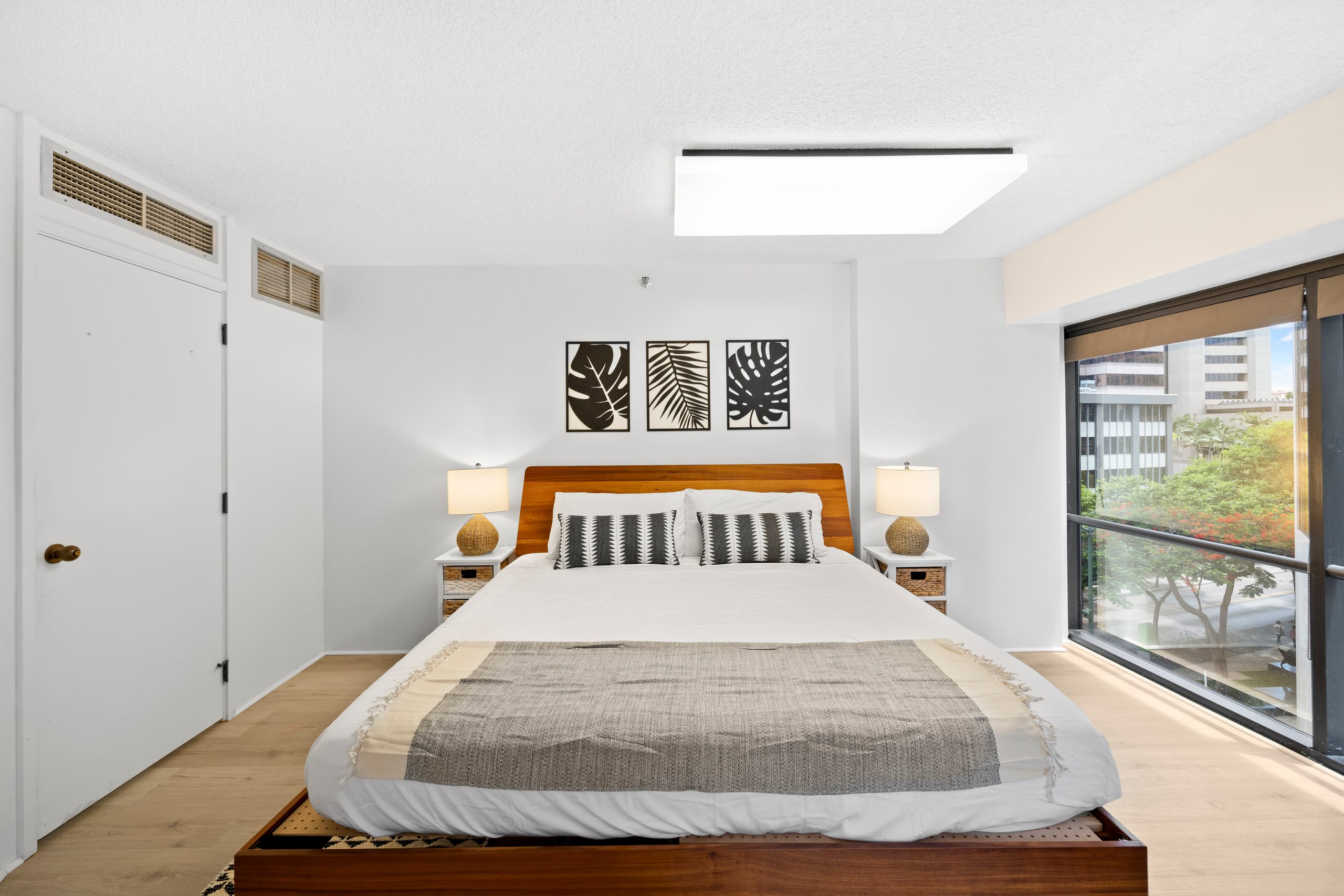 Downtown Honolulu 1BR Suite: Parking, Jacuzzi, etc - Image 21