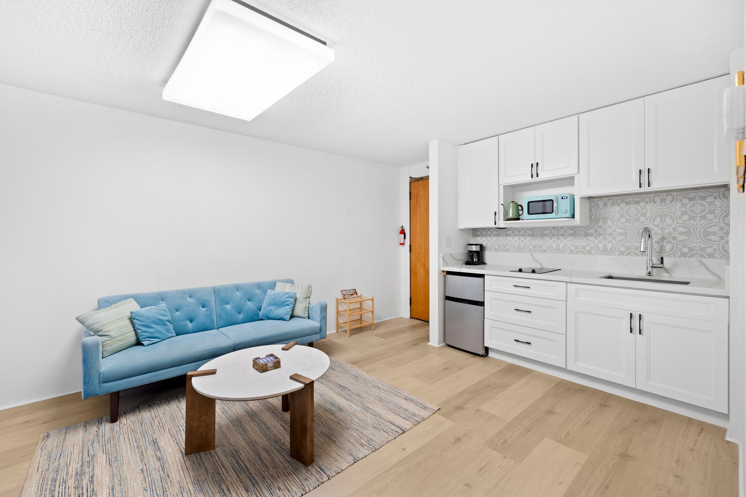 Downtown Honolulu 1BR Suite: Parking, Jacuzzi, etc - Image 10