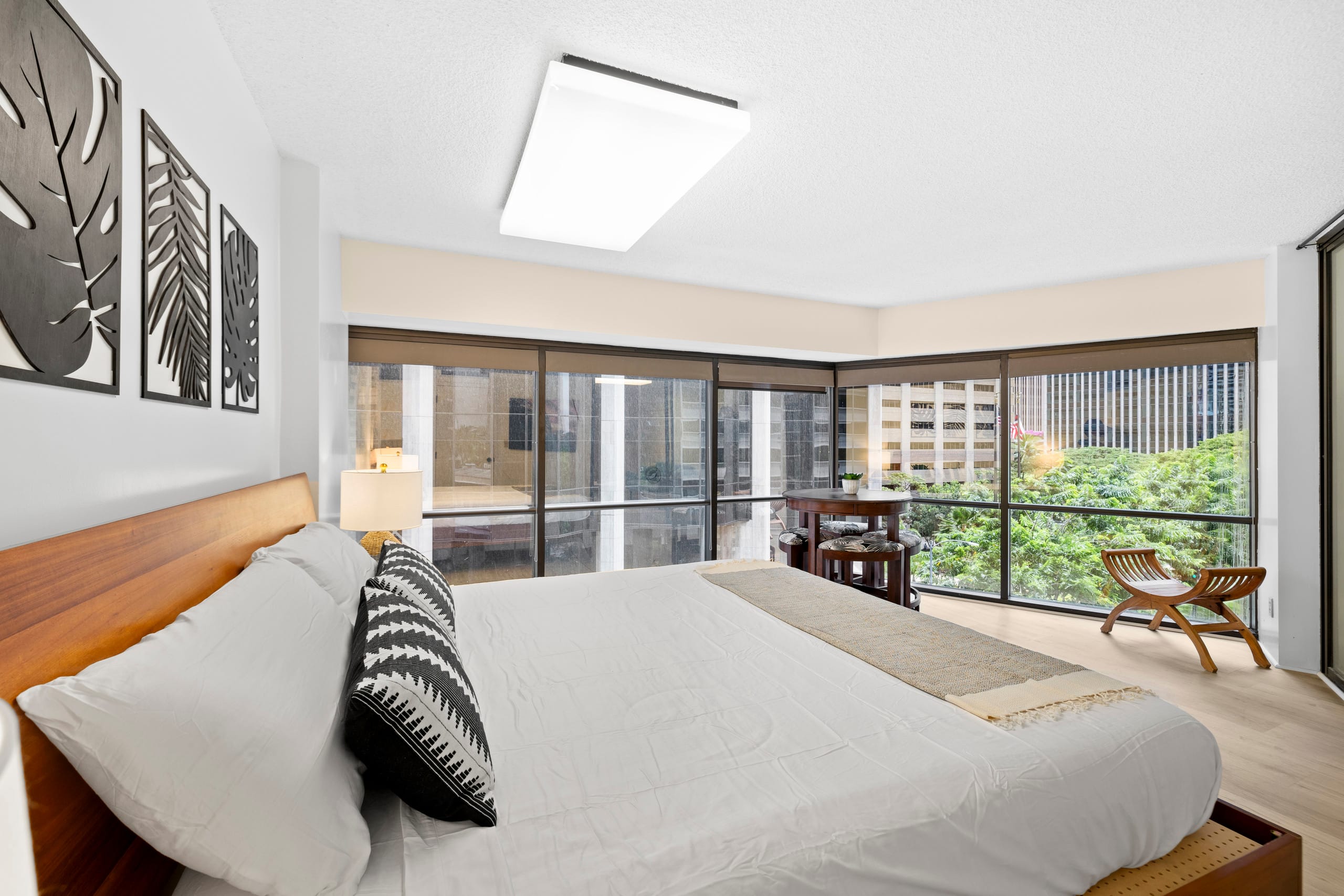 Downtown Honolulu 1BR Suite: Parking, Jacuzzi, etc - Image 19