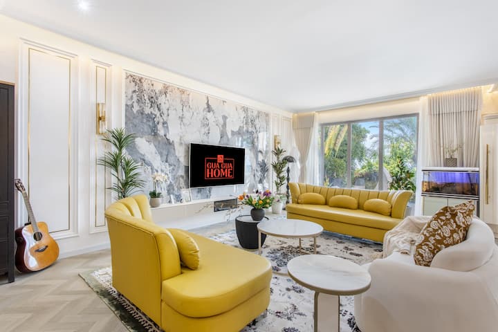 Lavish 5br Villa In Palmjumeirah - Dubai