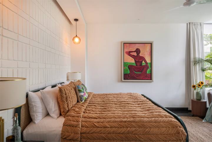 Bedroom 1 image 2
