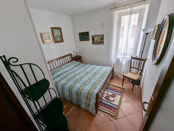 Spálňa s manželskou posteľou