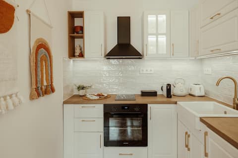Popular Airbnb listing: BOHORIA • Studio in the Old Town in Велико Търново