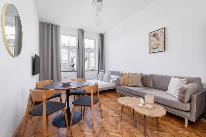 2 Bedroom Apartment With Ac -  Augustiańska 1 - 