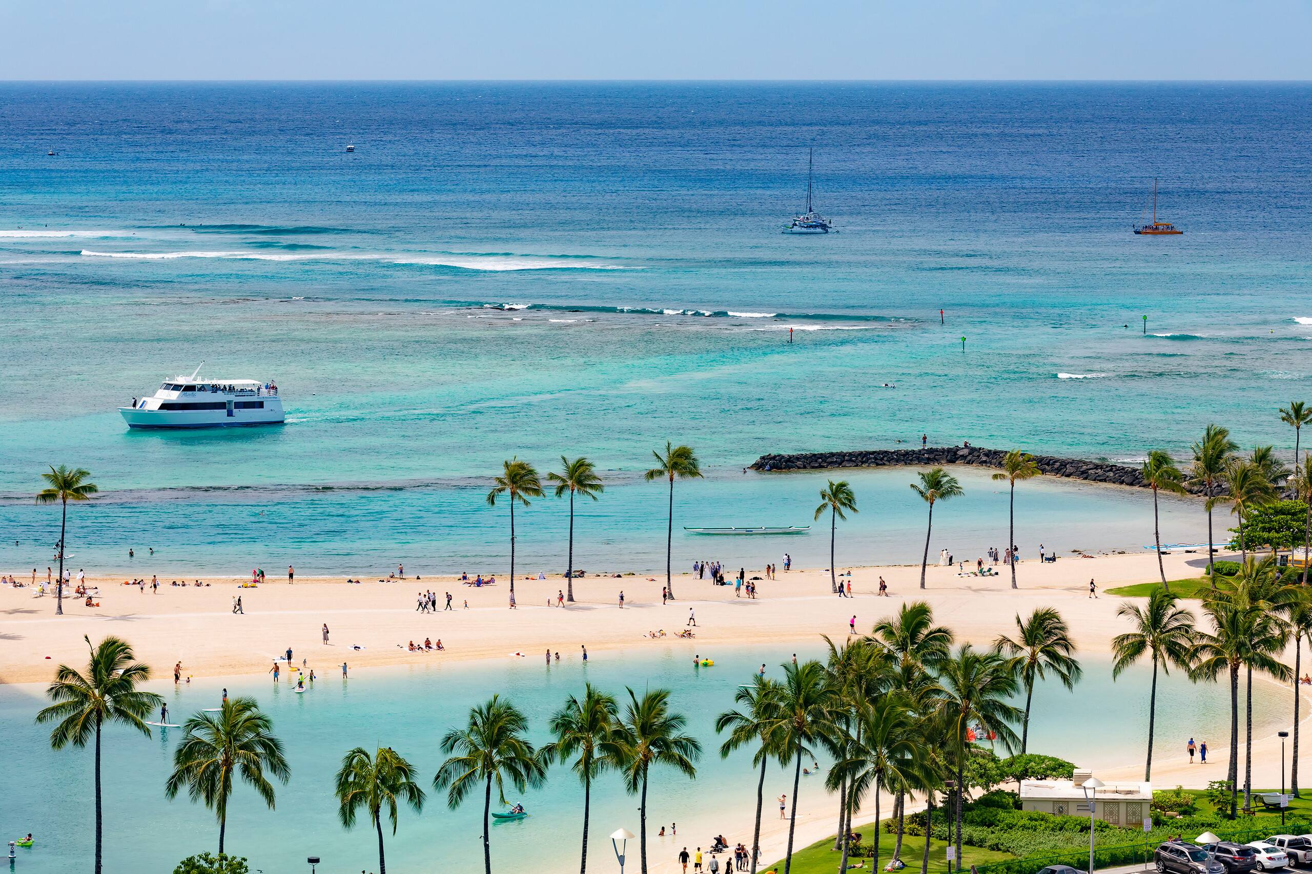 Ocean Front Waikiki Corner 2 X View - Image 18