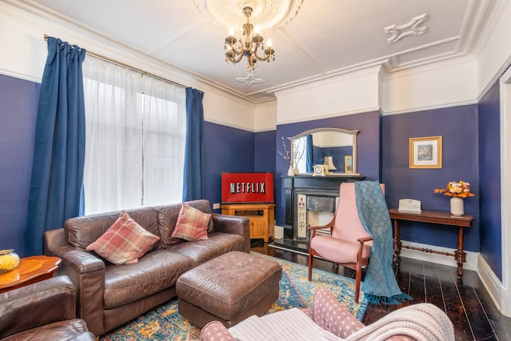 Charming Home In Stanley - Sleeps 6-9 - Durham
