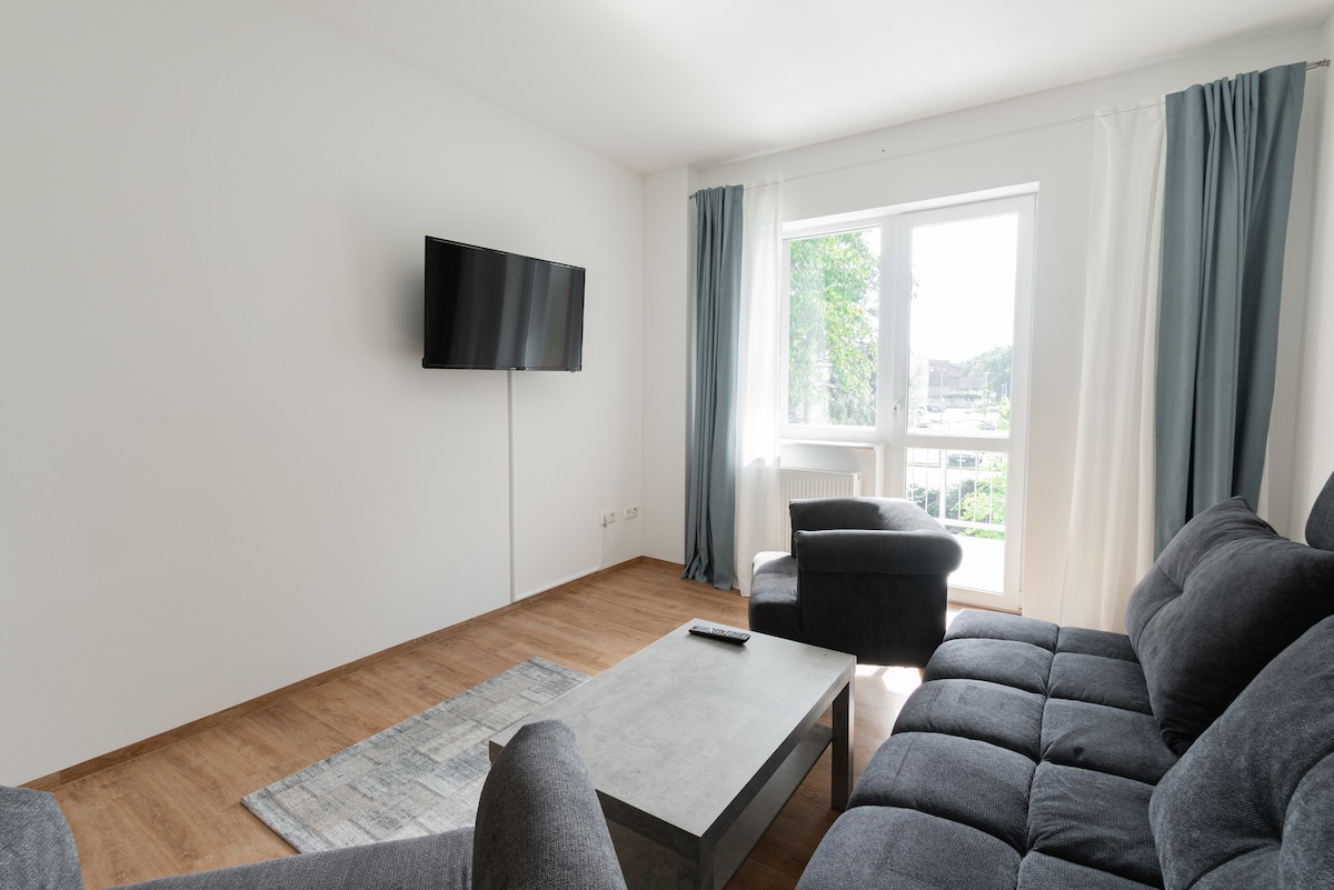 Top Airbnb: Holiday apartment in Magdeburg with balcony & WiFi in Magdeburg