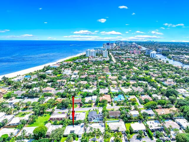 Heated Pool+Hot Tub! Private Beach Access! gallery image 4