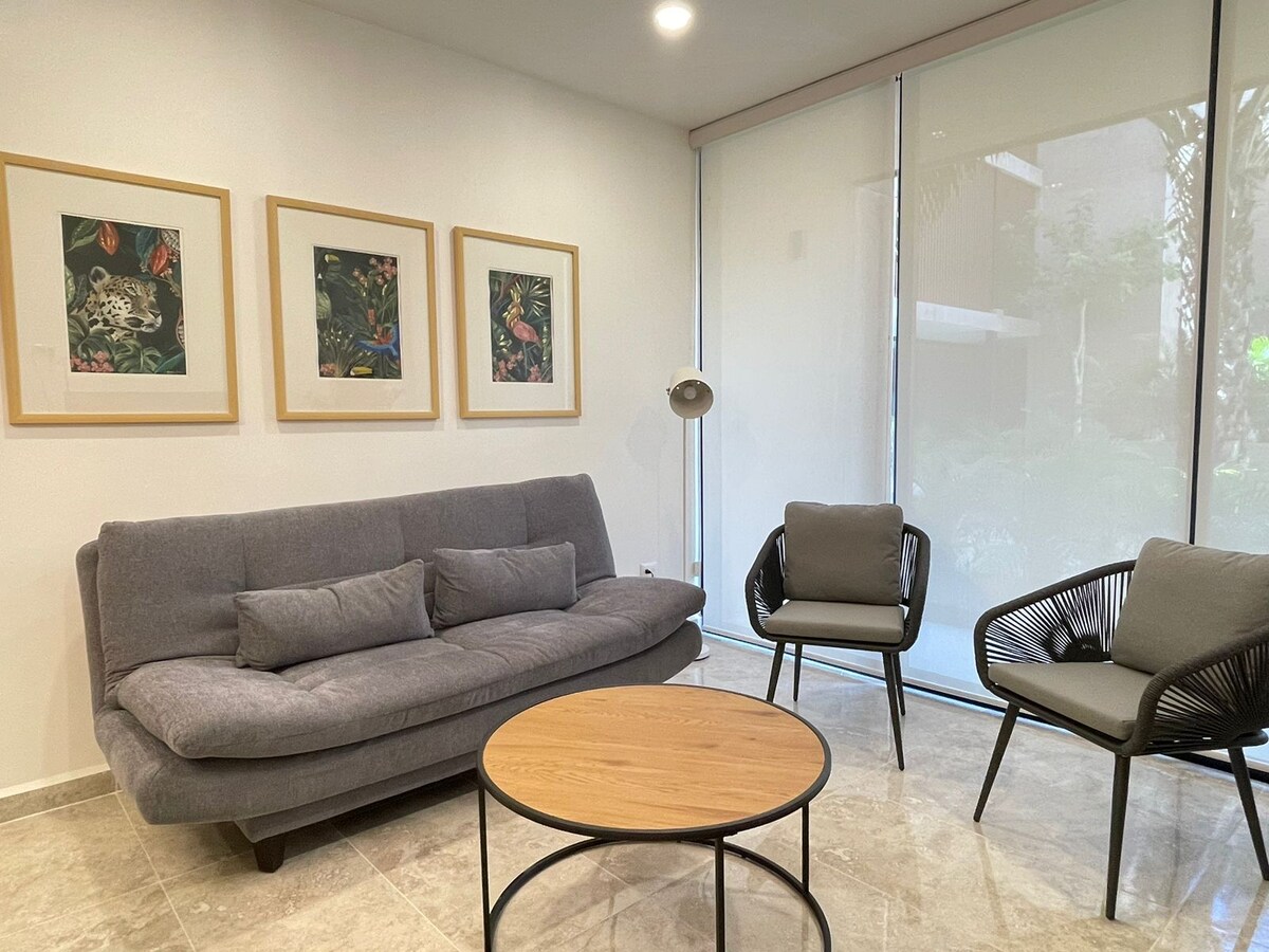 Successful Airbnb property: Luxury and comfort: an urban oasis north of Merida in Fraccionamiento Residencial Andalucía