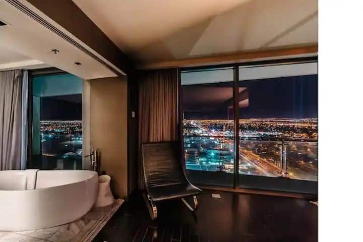 Wraparound Balcony (Free Parking/no Fees) - Las Vegas, NV