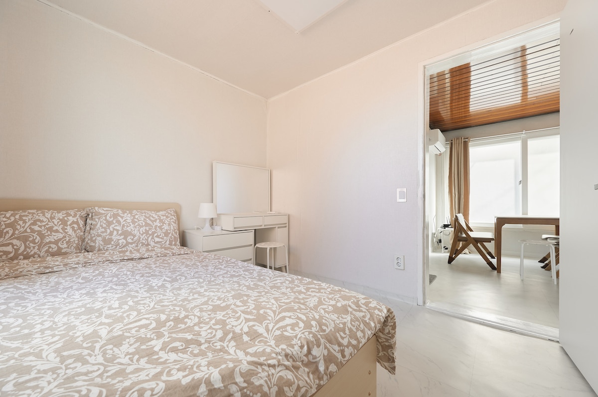 غرفة النوم 2