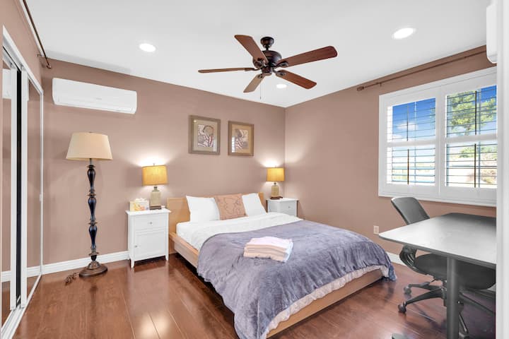 2br1ba Stylish Budget Backpacker Microwave - Baldwin Park, CA