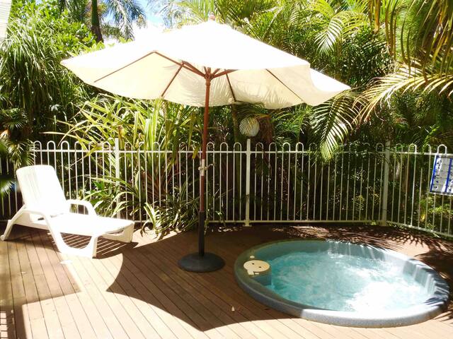 Lady Cha Cha’s Place gallery image 3