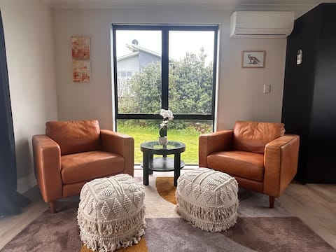 Luxury Beach Stay in Waiotahe.