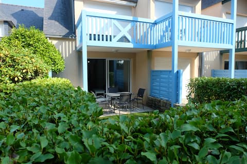 Successful Airbnb property: T2 garden level 300 m from the beach in La Forêt Fouesnant