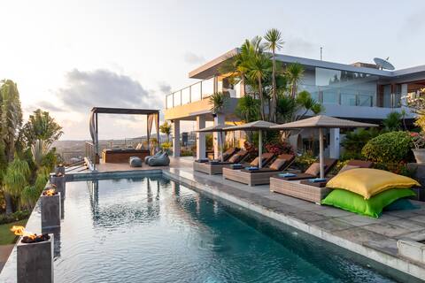 Luxurious 5BR Resort Villa in Bali