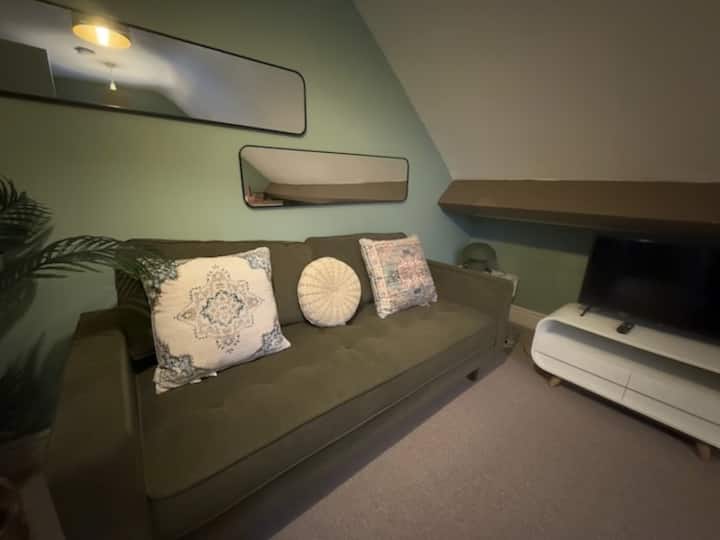 2br Chorlton Flat | Gated Parking | Self Check-in - Altrincham