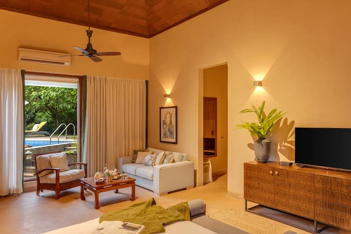Living room image 9