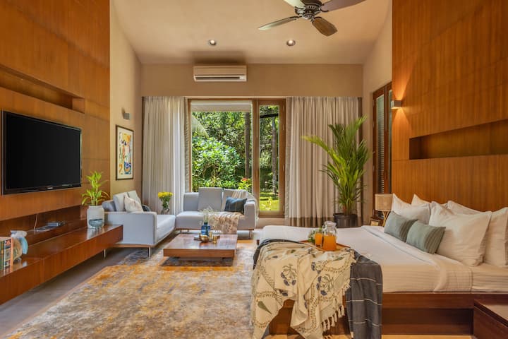 Living room image 7