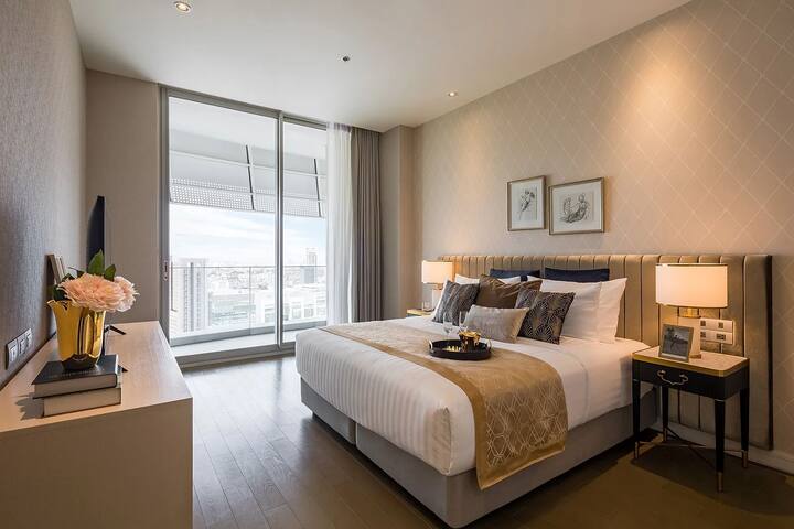 Waldorf Astoria Residences Ultra Luxury Large gallery image 3