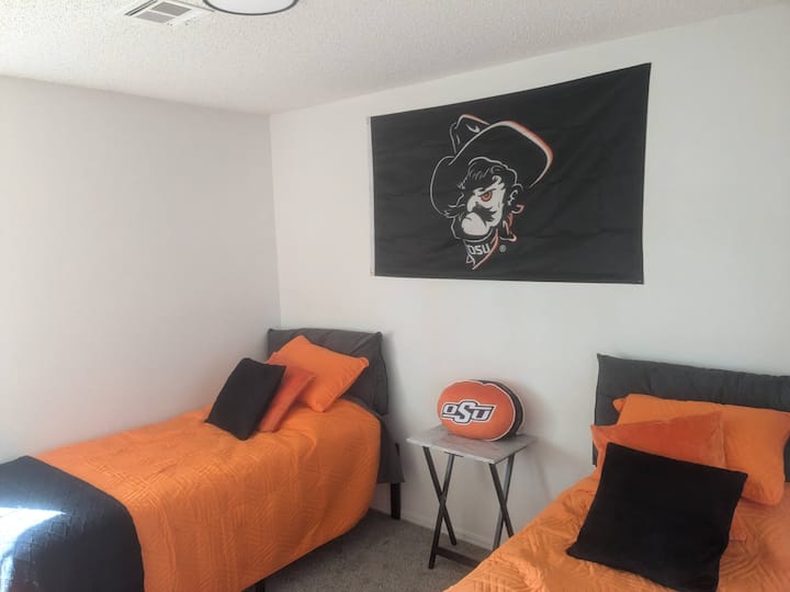 Ორადგილიანი ნომერი 