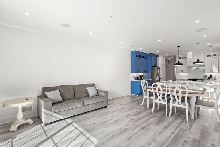 3rd House From Ocean | 5 Br 5 Bath | Panoramic Dck - Lavallette, NJ
