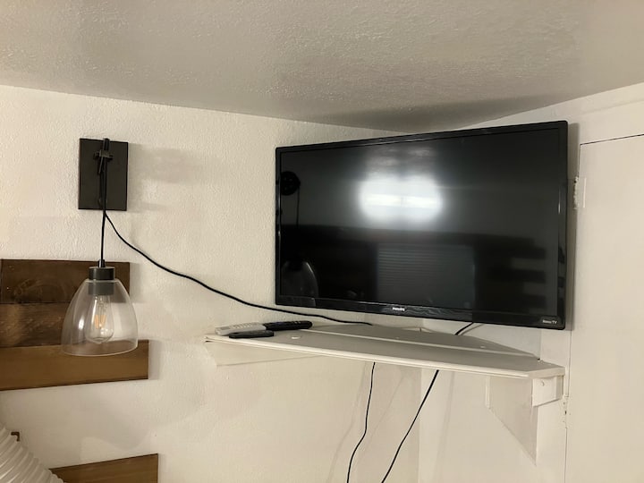 Смарттелевизор с размери 42ин