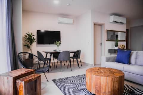 Stunning city views - centrally located - 1 bdr