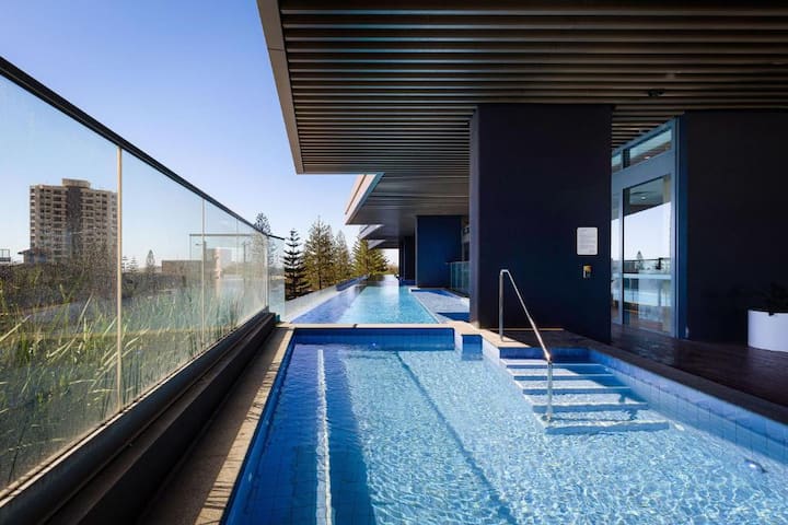 Two Bedroom Ocean View Suite - Gold Coast