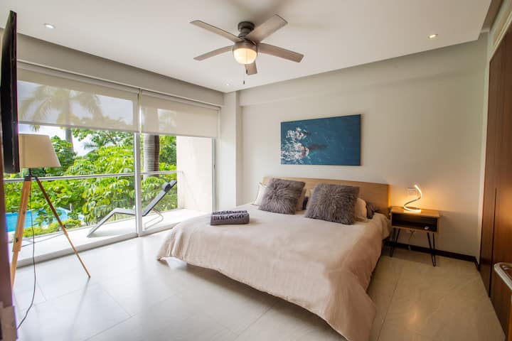 באתר, סלון, שטח ושירותים לאורחים, מיטה, פרטי עיצוב, תמונה של כל החדר, מיקום, נוף (של הנכס/החדר)